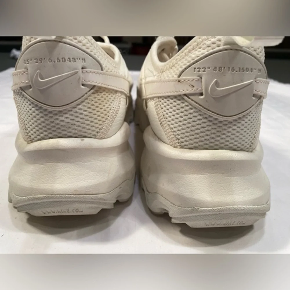 Nike,‎ sz 10 women's